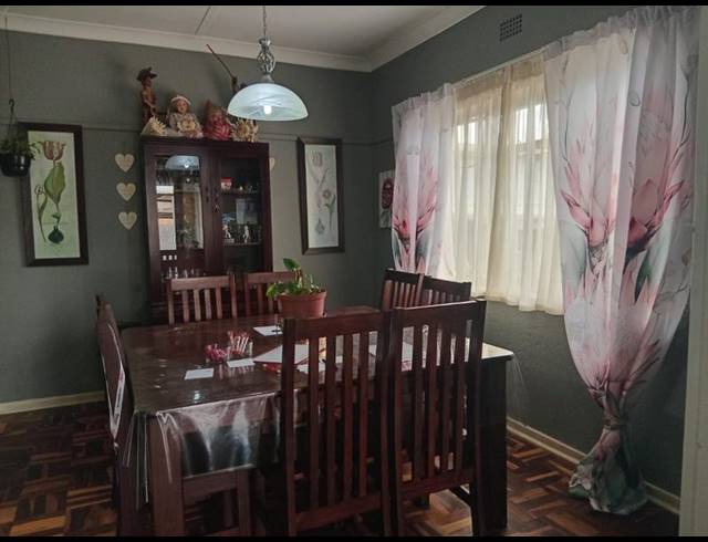 3 BEDROOM HOUSE FOR SALE IN WENTWORTH PARK